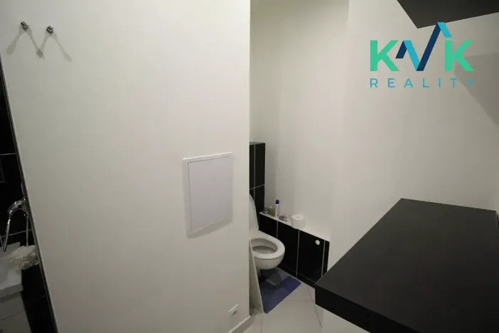 Prodej bytu 3+1, Karlovy Vary, Krušnohorská, 68 m2