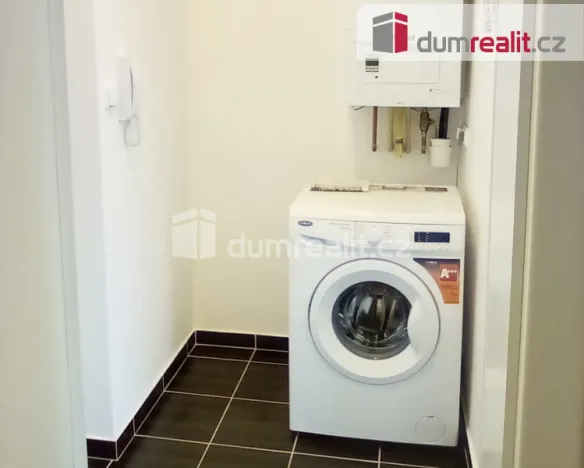 Pronájem bytu 1+kk, Praha - Dejvice, Stavitelská, 25 m2