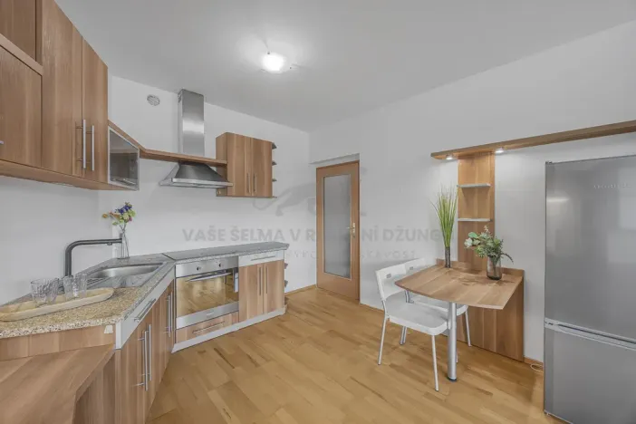 Prodej bytu 1+kk, Praha - Podolí, Dvorecká, 34 m2