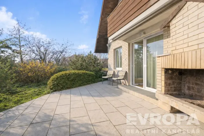 Prodej rodinného domu, Praha - Suchdol, Armádní, 196 m2