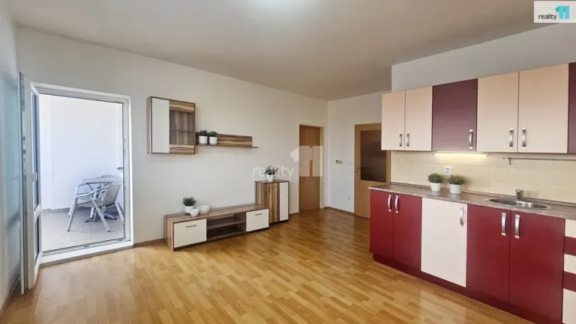 Pronájem bytu 2+kk, Kolín - Kolín V, Třídvorská, 58 m2