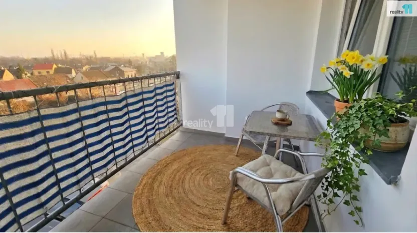 Pronájem bytu 2+kk, Kolín - Kolín V, Třídvorská, 58 m2