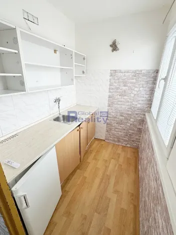 Prodej bytu 1+kk, Hradec Králové, Severní, 31 m2