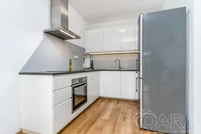 Pronájem bytu 1+kk, Praha - Dolní Měcholupy, Honzíkova, 54 m2