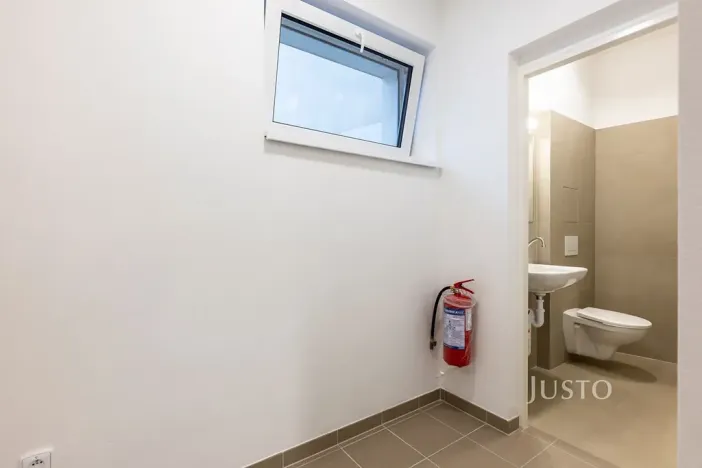 Pronájem obchodního prostoru, Staré Město, Hradišťská, 42 m2