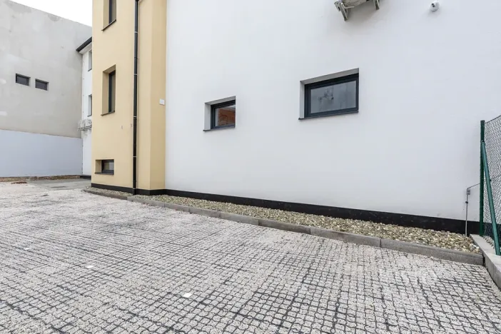 Pronájem obchodního prostoru, Staré Město, Hradišťská, 42 m2