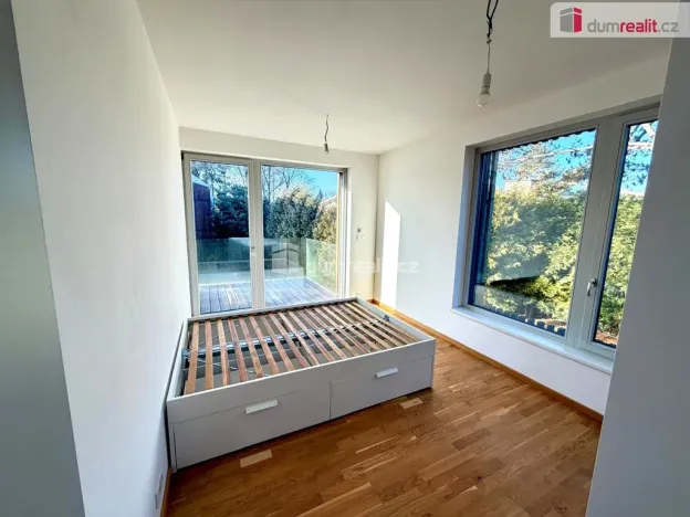 Pronájem bytu 2+kk, Kamenice - Olešovice, Ringhofferova, 48 m2