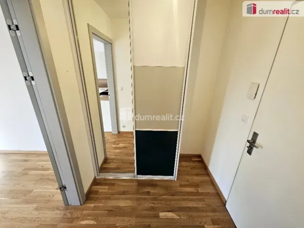 Pronájem bytu 2+kk, Kamenice - Olešovice, Ringhofferova, 48 m2