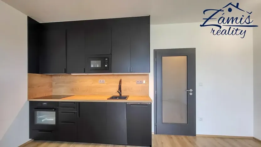 Pronájem bytu 1+kk, Kladno, Štěpána Rautenstraucha, 32 m2