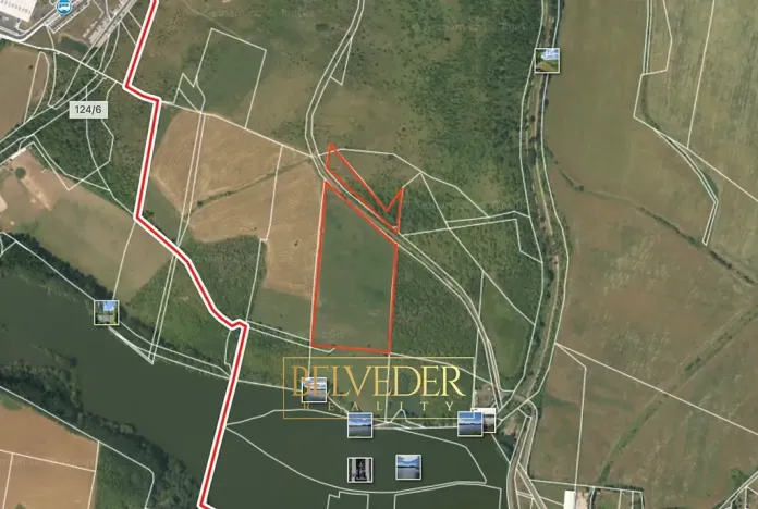 Prodej pozemku, Modlany, 34126 m2