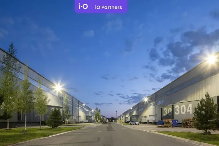 Pronájem skladu, Kněževes, U Zbrojnice, 4264 m2