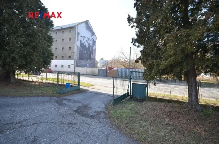 Prodej garáže, Slaný, Smečenská, 19 m2