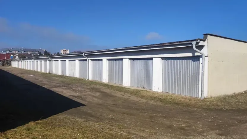 Prodej garáže, Hradec Králové, U Mostku, 17 m2