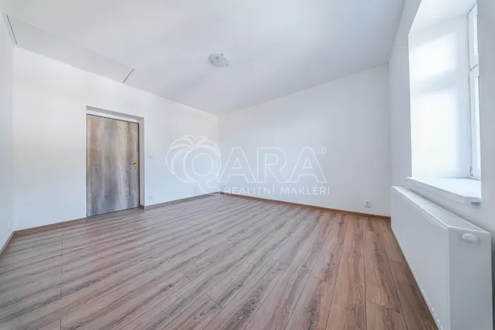 Pronájem bytu 3+1, Praha - Velká Chuchle, V úvoze, 80 m2