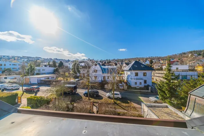 Pronájem bytu 3+1, Praha - Velká Chuchle, V úvoze, 80 m2