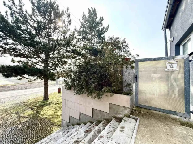 Prodej rodinného domu, Skršín, 524 m2