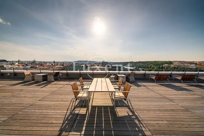 Pronájem kanceláře, Praha - Karlín, Ke Štvanici, 570 m2