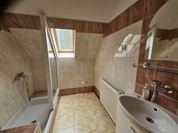 Prodej atypického bytu, Jeseník, Na Úbočí, 137 m2