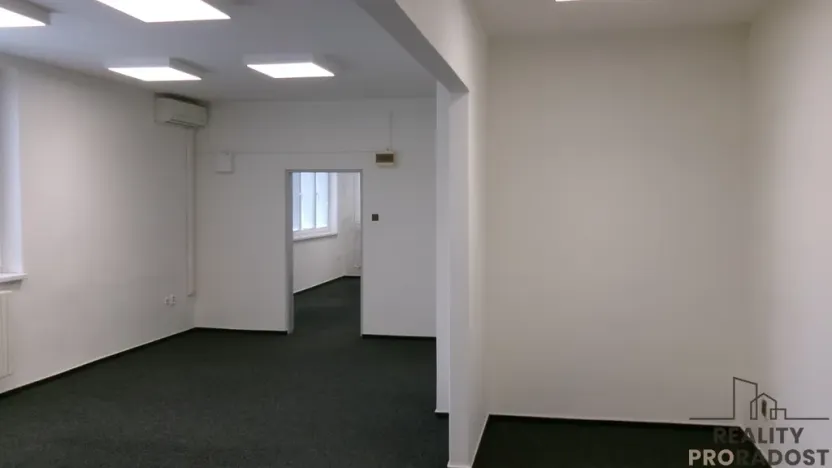 Pronájem kanceláře, Brno - Brněnské Ivanovice, 75 m2