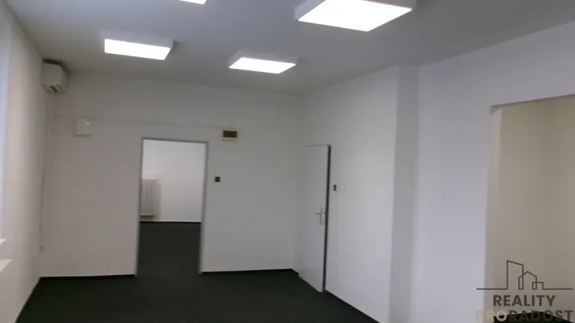 Pronájem kanceláře, Brno - Brněnské Ivanovice, 75 m2
