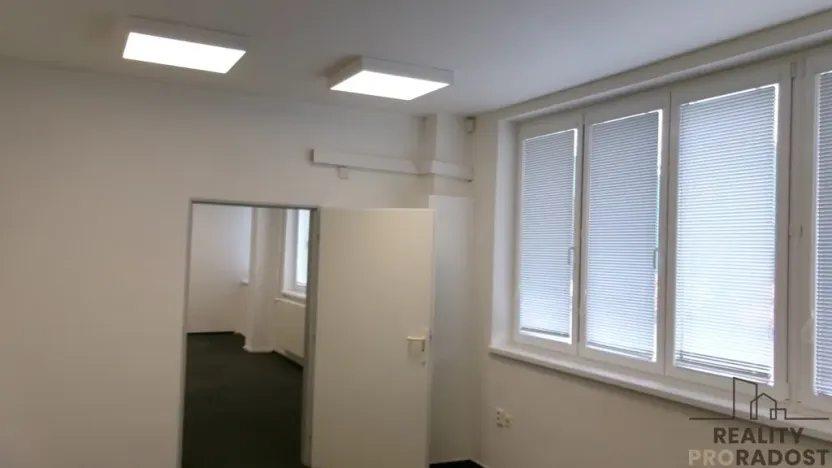 Pronájem kanceláře, Brno - Brněnské Ivanovice, 75 m2
