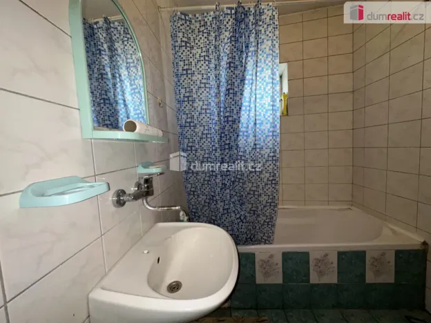 Pronájem bytu 1+kk, Břeclav, Na Hrůdách, 15 m2