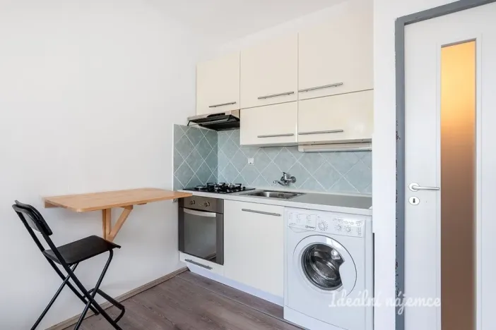 Pronájem bytu 1+kk, Praha - Braník, Vavřenova, 23 m2