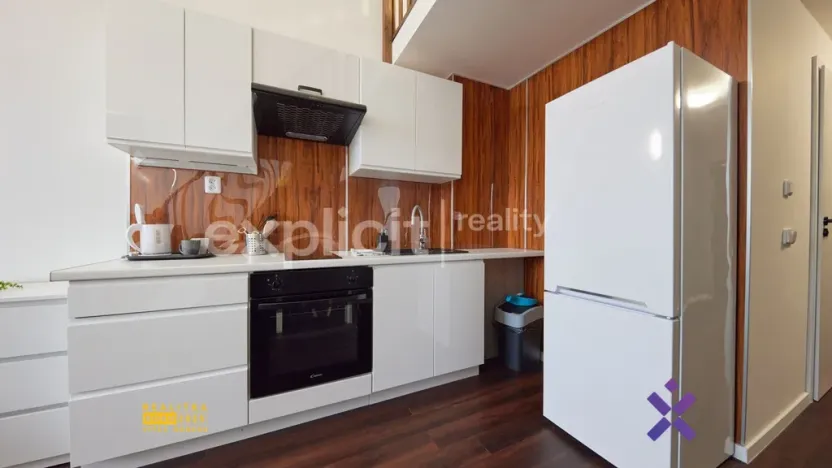 Pronájem bytu 1+kk, Zlín, Devadesátá, 40 m2