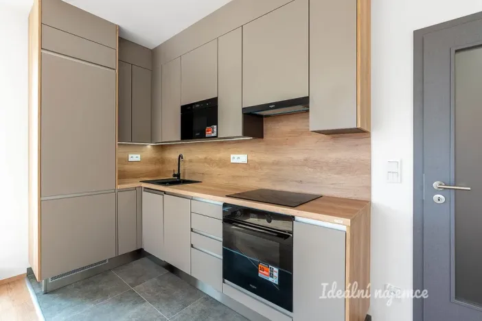 Pronájem bytu 2+kk, Praha - Hlubočepy, Fabiánové, 51 m2