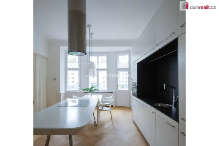 Pronájem bytu 2+kk, Praha - Dejvice, Kafkova, 80 m2