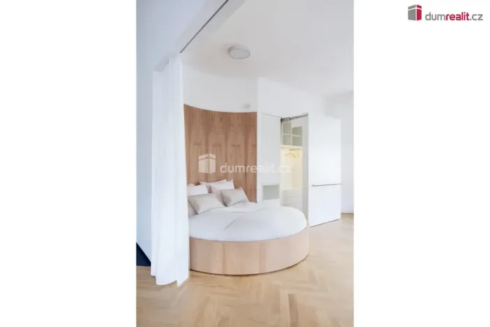 Pronájem bytu 2+kk, Praha - Dejvice, Kafkova, 80 m2