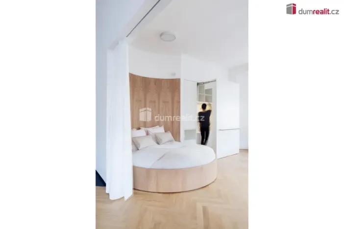 Pronájem bytu 2+kk, Praha - Dejvice, Kafkova, 80 m2