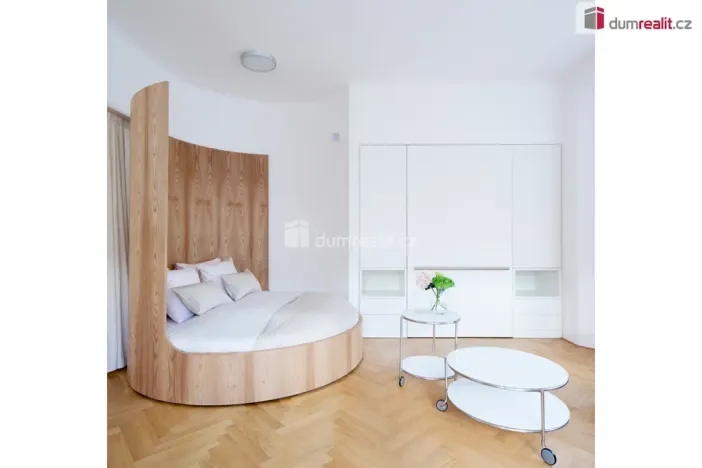 Pronájem bytu 2+kk, Praha - Dejvice, Kafkova, 80 m2