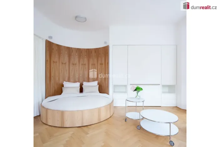 Pronájem bytu 2+kk, Praha - Dejvice, Kafkova, 80 m2