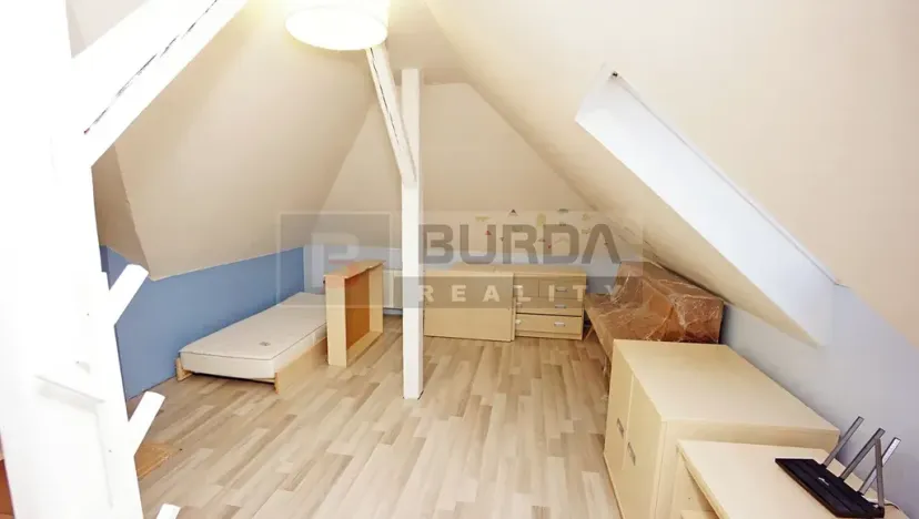 Pronájem rodinného domu, Neratovice, 246 m2