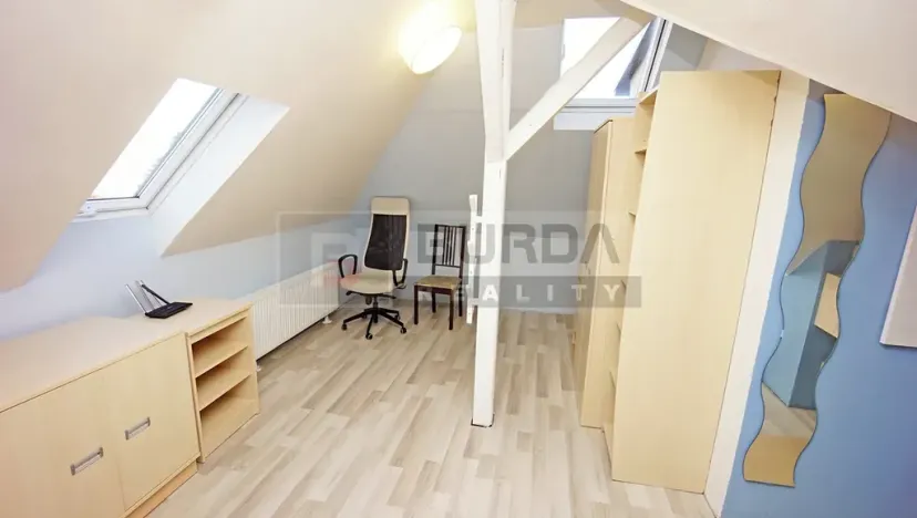 Pronájem rodinného domu, Neratovice, 246 m2