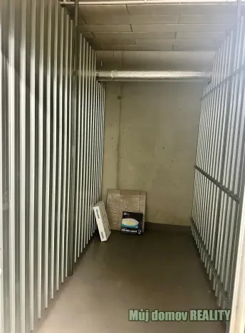 Pronájem bytu 2+kk, Praha - Strašnice, Štěchovická, 50 m2