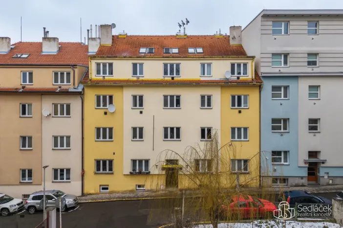 Prodej atypického bytu, Praha - Nusle, U Jezerky, 39 m2