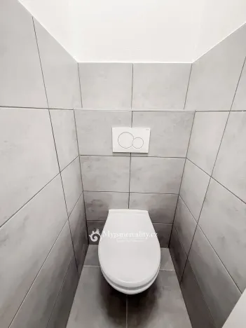 Pronájem bytu 1+kk, Znojmo, U Brány, 35 m2