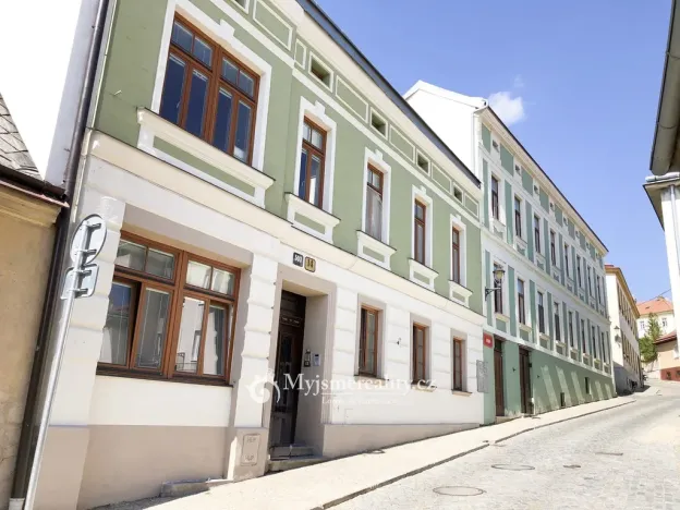 Pronájem bytu 1+kk, Znojmo, U Brány, 35 m2