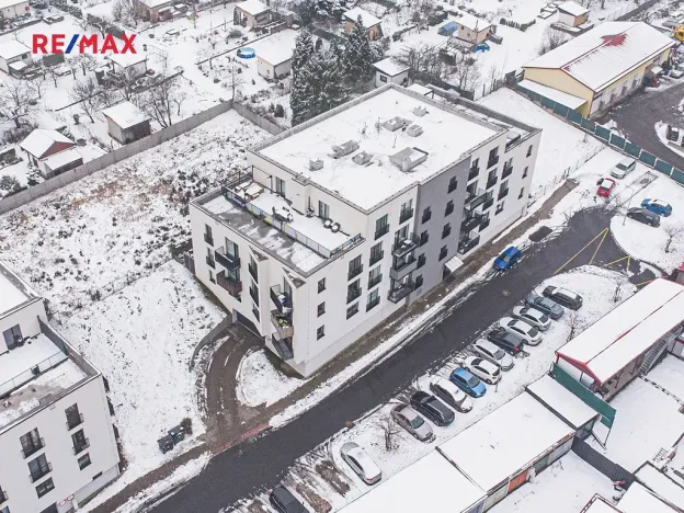 Pronájem bytu 1+kk, Plzeň, V Zahrádkách, 39 m2