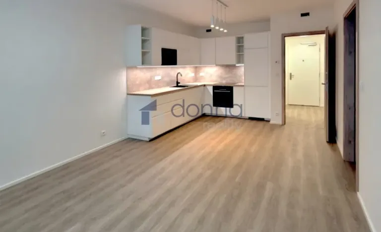 Pronájem bytu 2+kk, Praha, Poděbradská, 57 m2