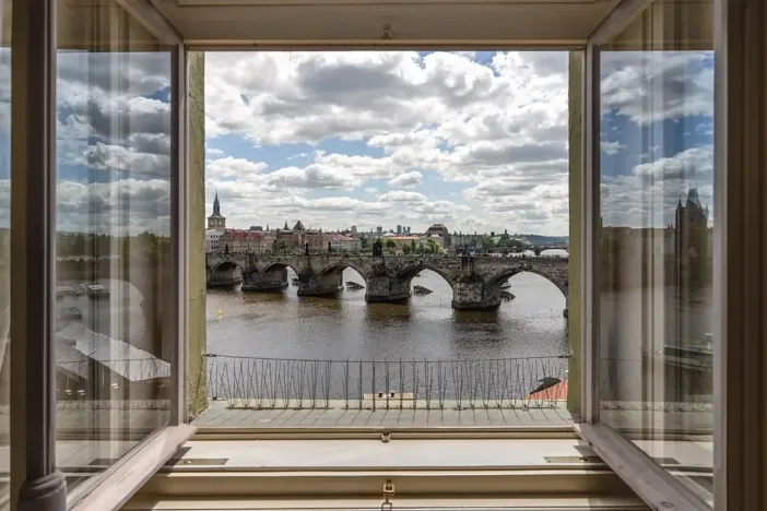 Pronájem bytu 3+1, Praha - Malá Strana, U lužického semináře, 111 m2