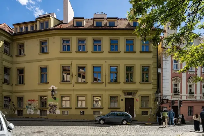 Pronájem bytu 3+1, Praha - Malá Strana, U lužického semináře, 111 m2