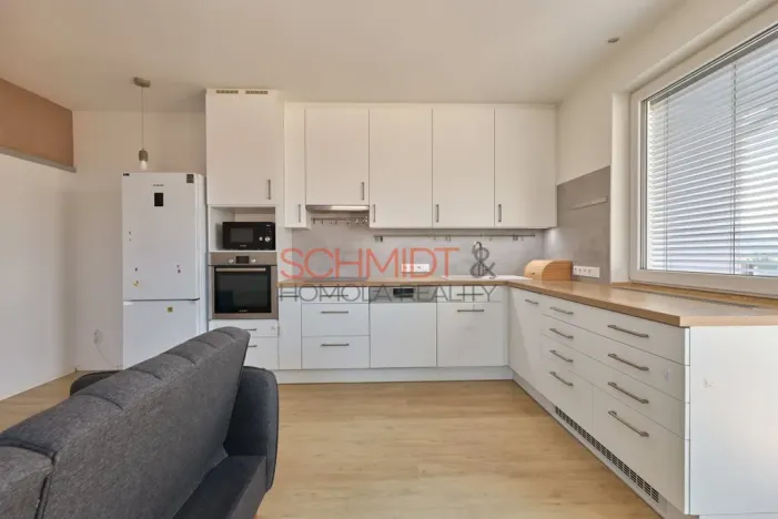 Prodej bytu 3+kk, Hustopeče, Gen. Peřiny, 64 m2