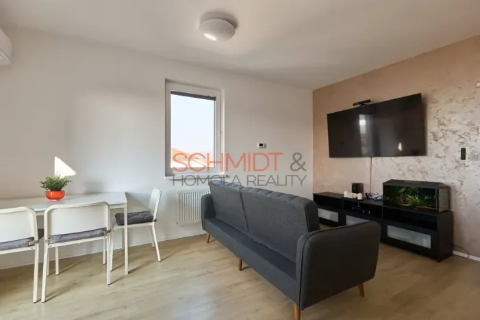 Prodej bytu 3+kk, Hustopeče, Gen. Peřiny, 64 m2