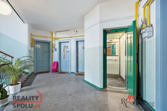 Prodej bytu 2+1, Praha - Libeň, V mezihoří, 74 m2