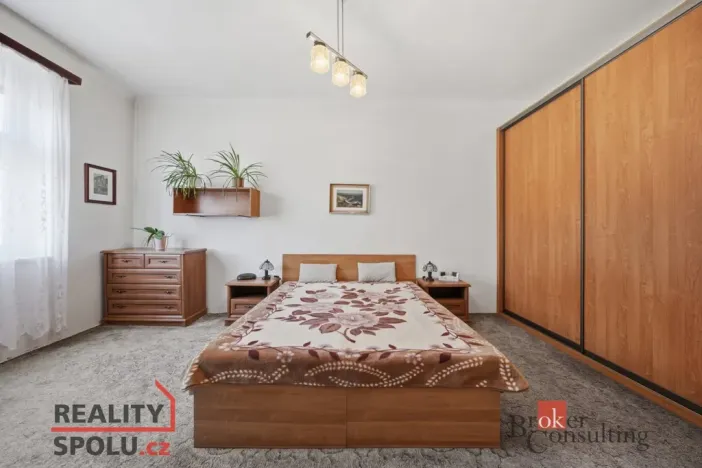 Prodej bytu 2+1, Praha - Libeň, V mezihoří, 74 m2