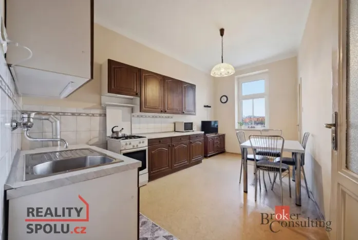 Prodej bytu 2+1, Praha - Libeň, V mezihoří, 74 m2