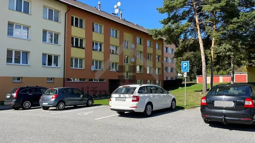 Prodej bytu 2+1, Horní Planá, Sídliště Míru, 57 m2